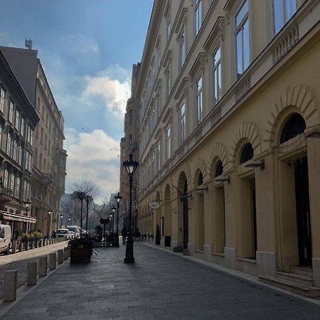 Dolce Vita Basilica بودابست المظهر الخارجي الصورة